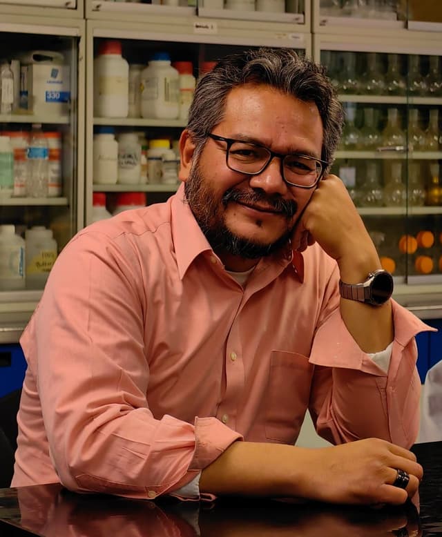 Dr. Simón Yobanny Reyes López